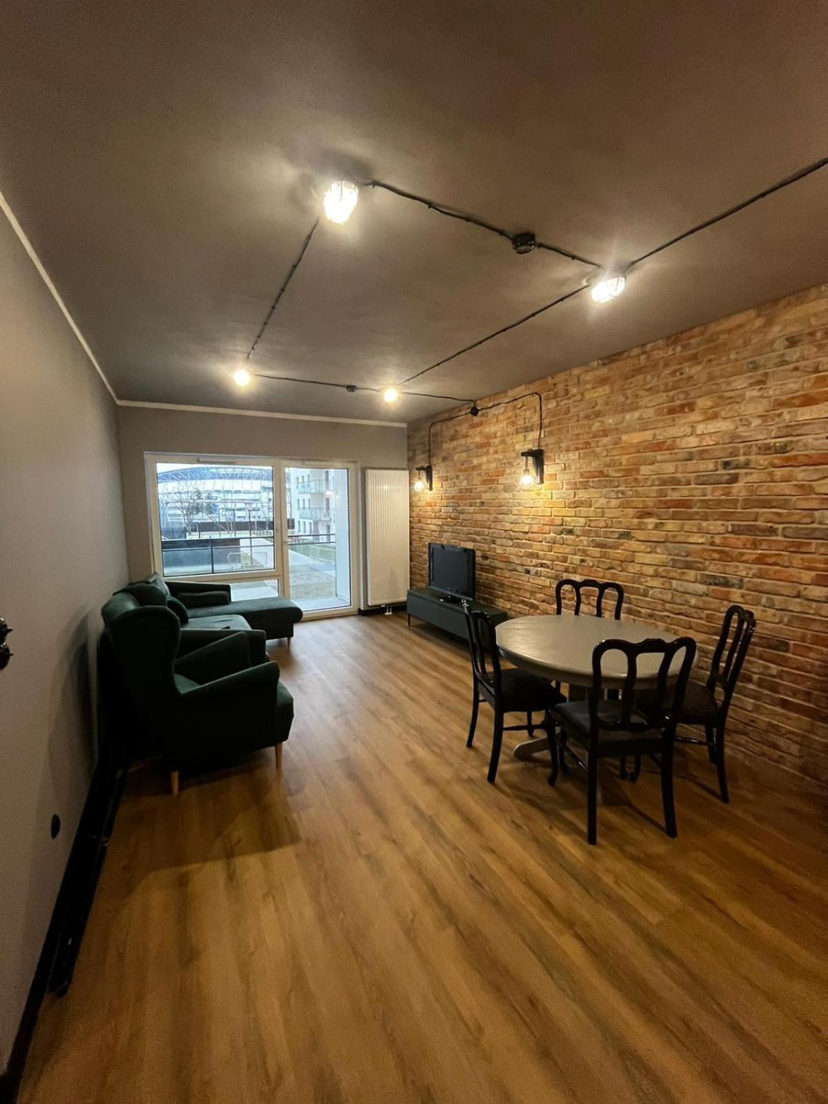Apartment Z Widokiem Na Stadion Styl Industrialny Jedyny Taki Check In 24 H Poznan